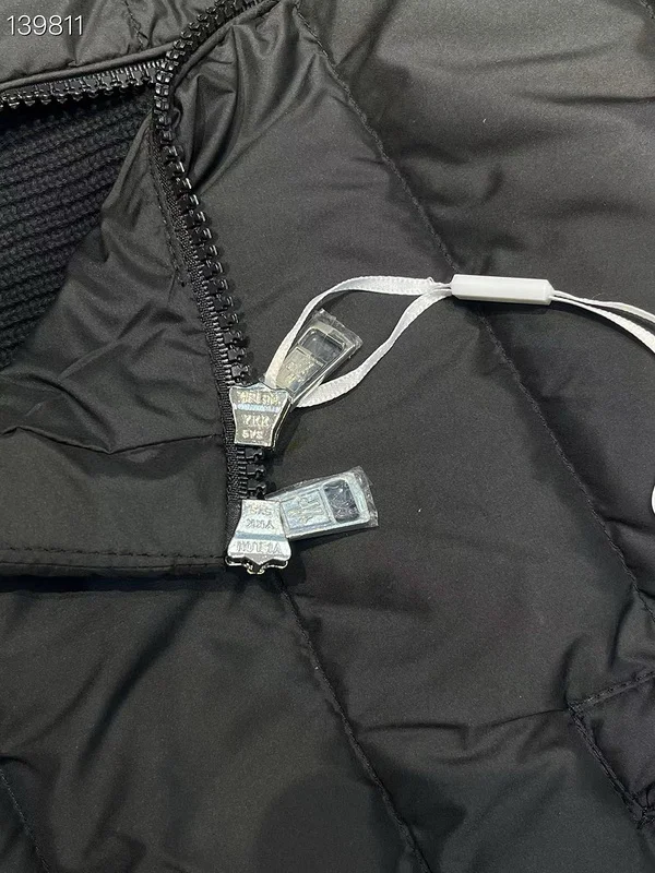 Moncler M-XL 26yr69 (8)